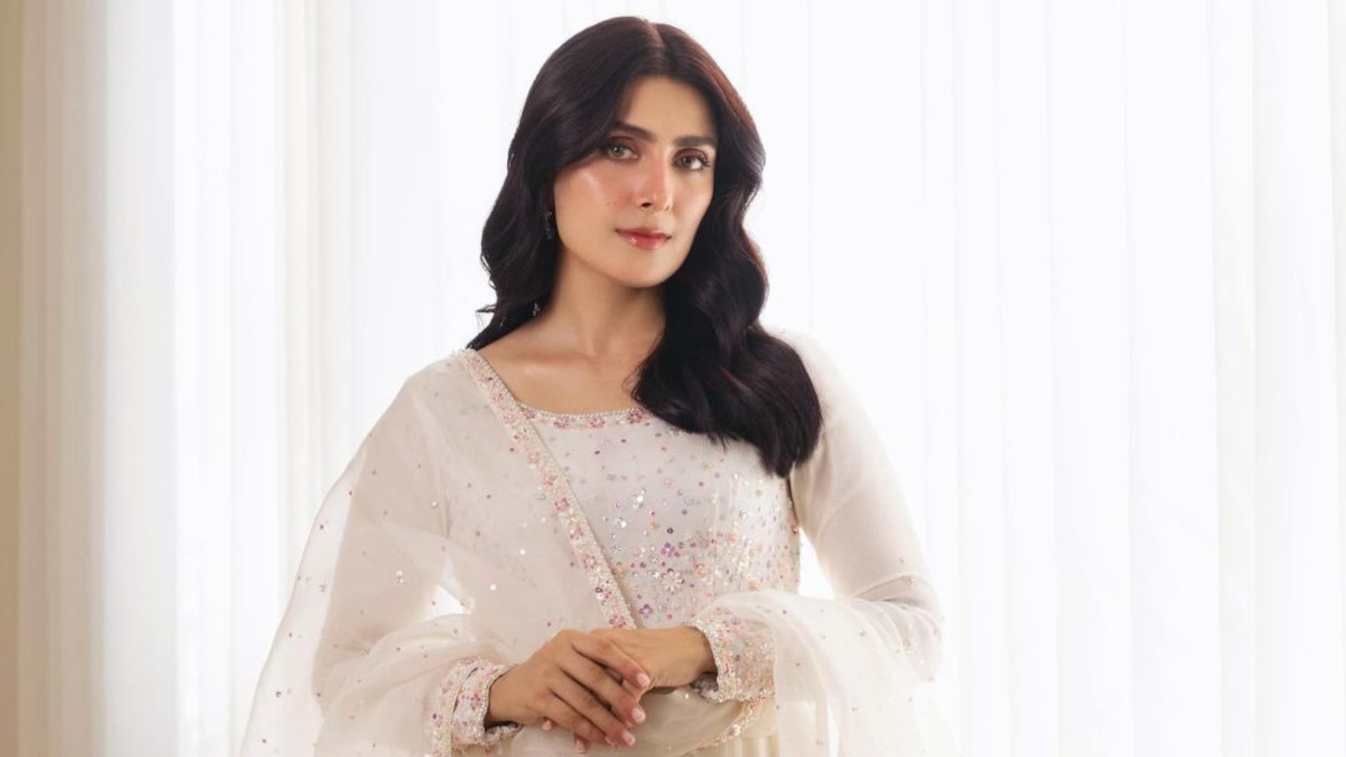 Ayeza Khan Actress- Movies and TV shows – Selective Ranks